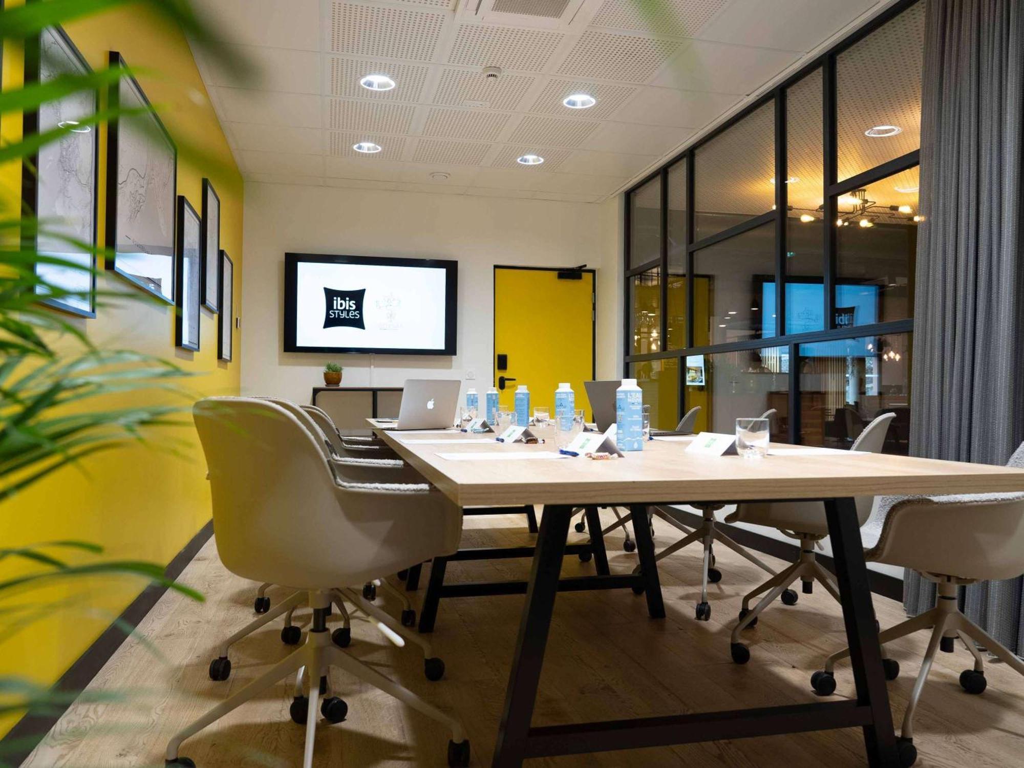 Ibis Styles Dreux Centre Gare Hotel Eksteriør billede